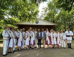 Folkloregruppe im Tierpark (Foto: LK Prignitz)