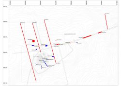 Zahlreiche archäologische Untersuchungen wurden am „Königsgrab“ ab dem Jahr 2000 durchgeführt (blau: 2000-2011, rot: 2012-2014, rote Strichlinie: Grabhügel, schwarze Punktlinie: „Steingrubenreihe“ aus der Zeit des „Königsgrabes“), Kartengrundlage: Th. Hauptmann, J. Jones, Grafik: J. Jones